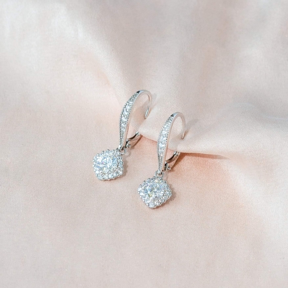 Jewelry - Picture 2 of 5